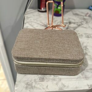 Brown  jewelry box